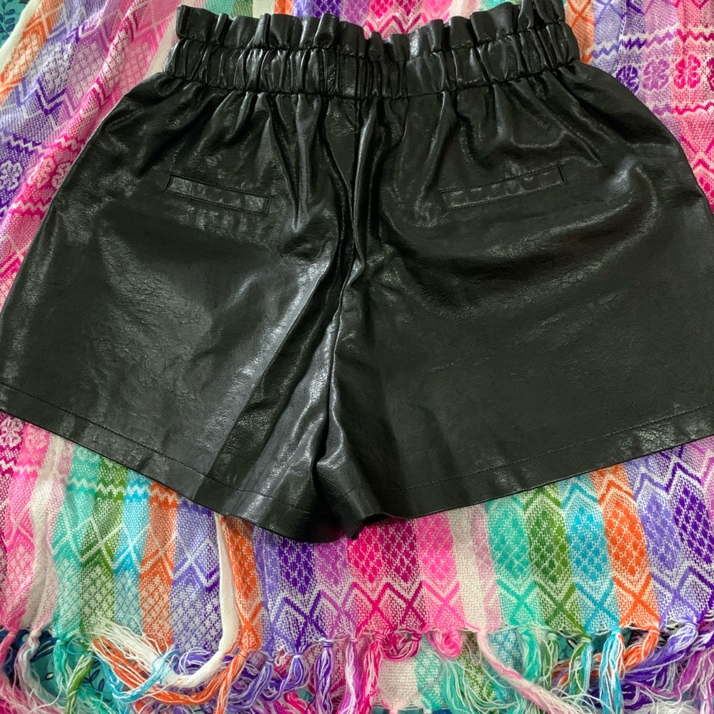 High Waist Black Casual Shorts